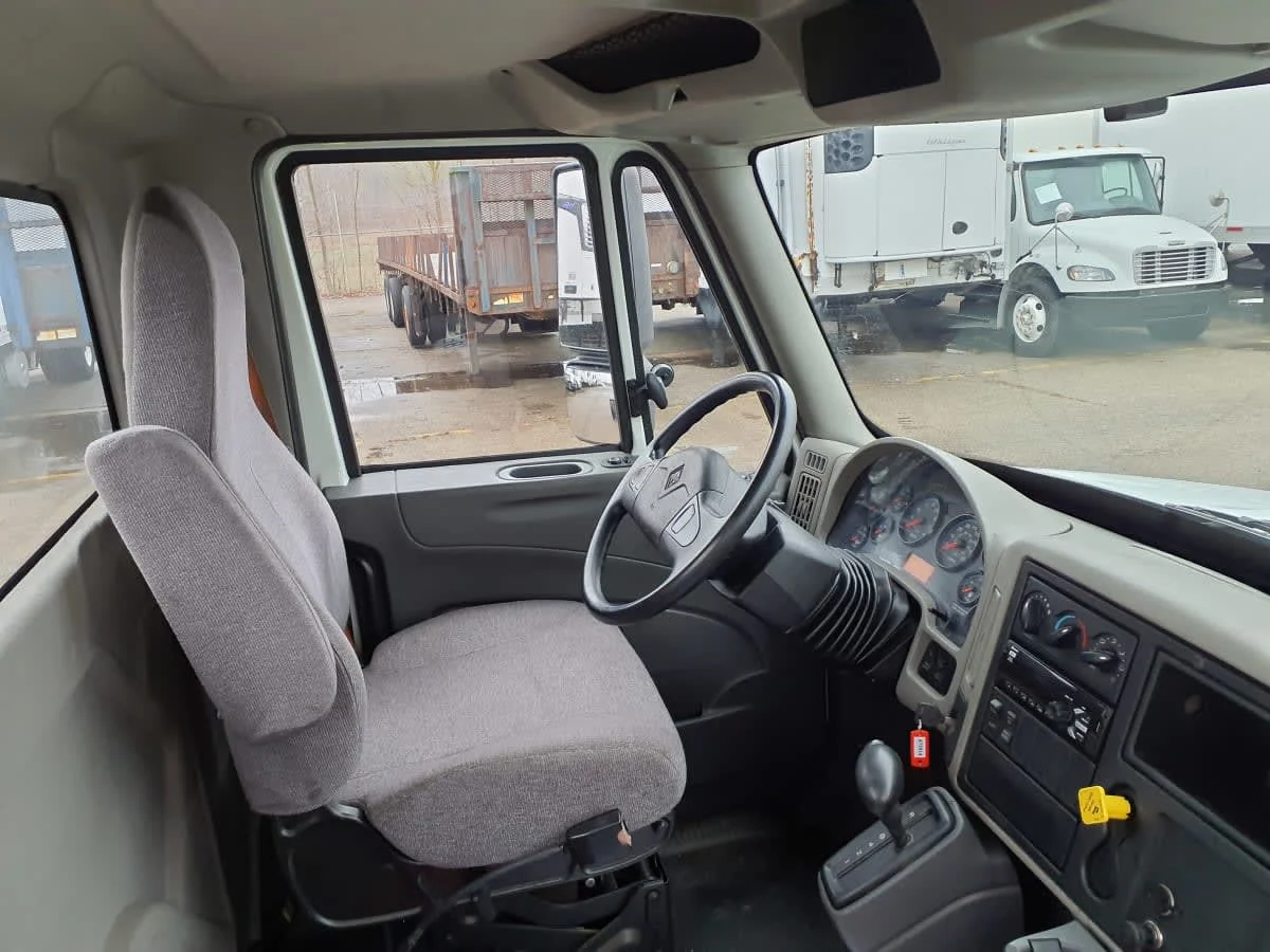 2019 International 4300 in Wayland, MI — photo 7