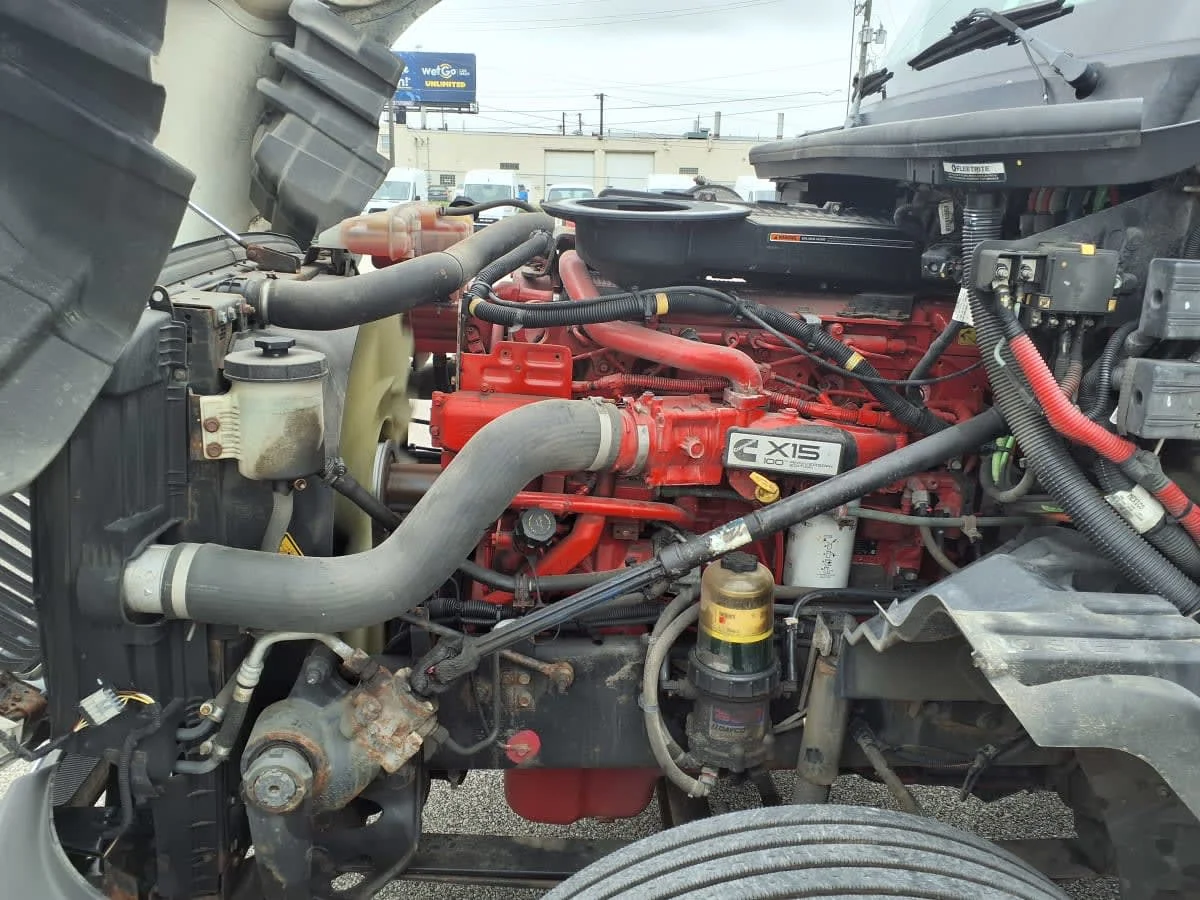 2020 International LT in Cleveland, OH — photo 8