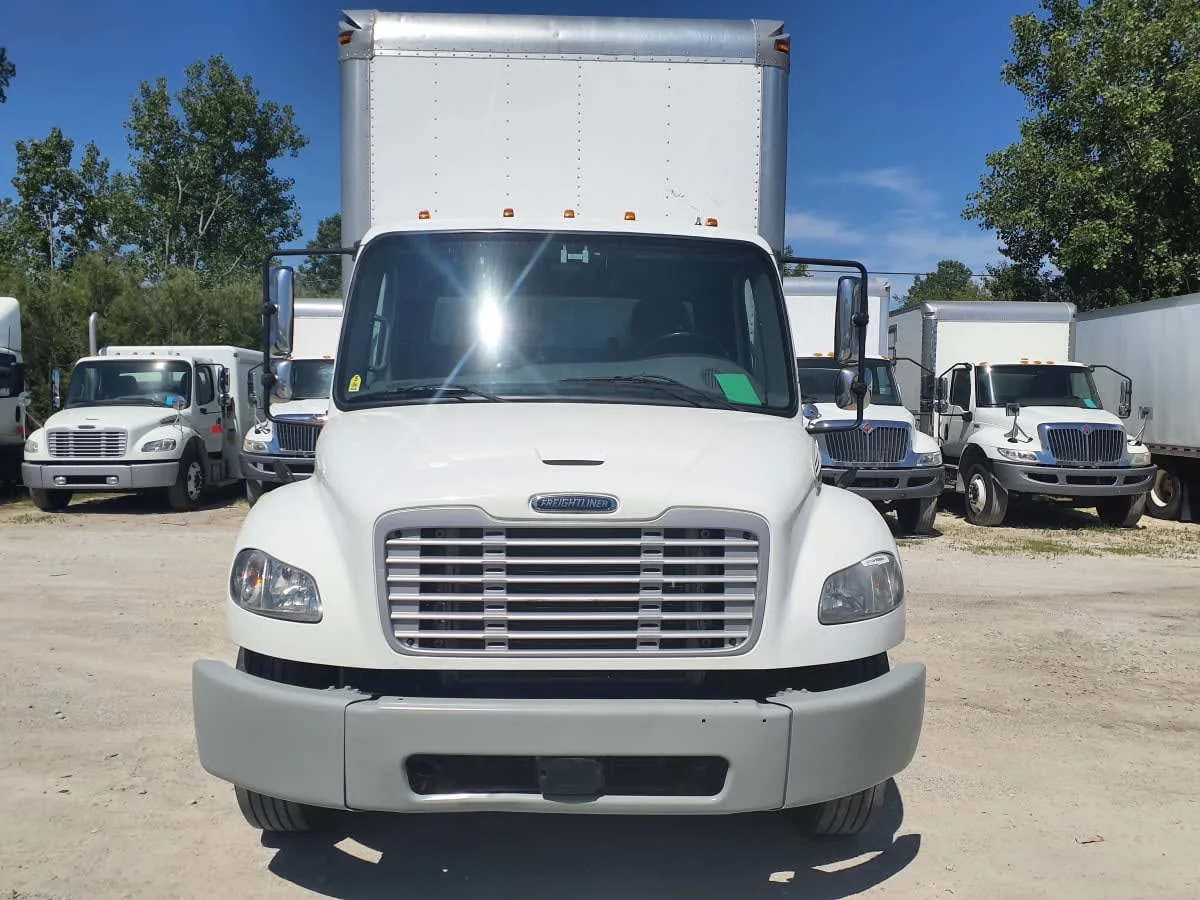 2019 Freightliner M2 106 in Indianapolis, IN — photo 2