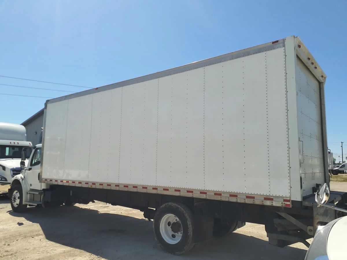 2019 Freightliner M2 106 in Indianapolis, IN — photo 6