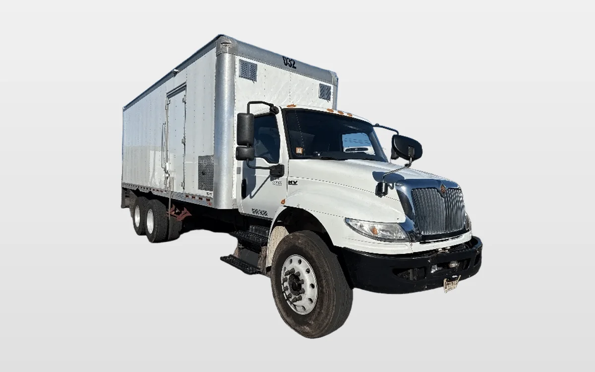 2020 International MV - image 1