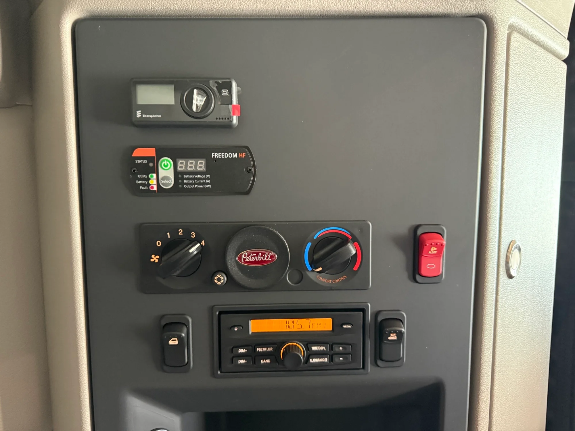 2027 Peterbilt 579 in Lowell, AR — photo 16