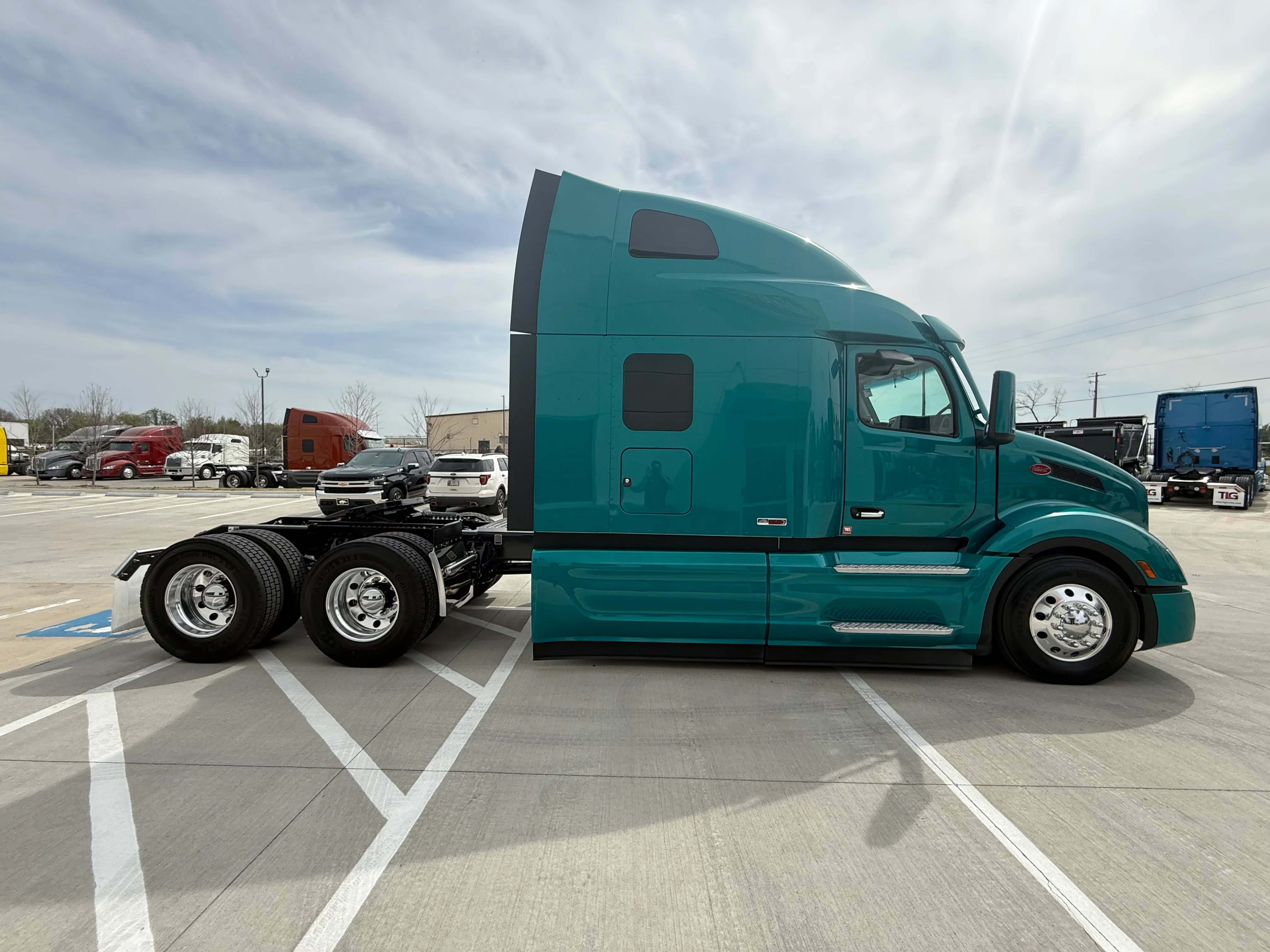 2027 Peterbilt 579 in Lowell, AR — photo 6