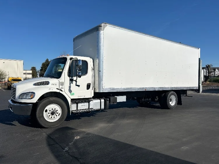 2021 Freightliner M2 106 - image 3