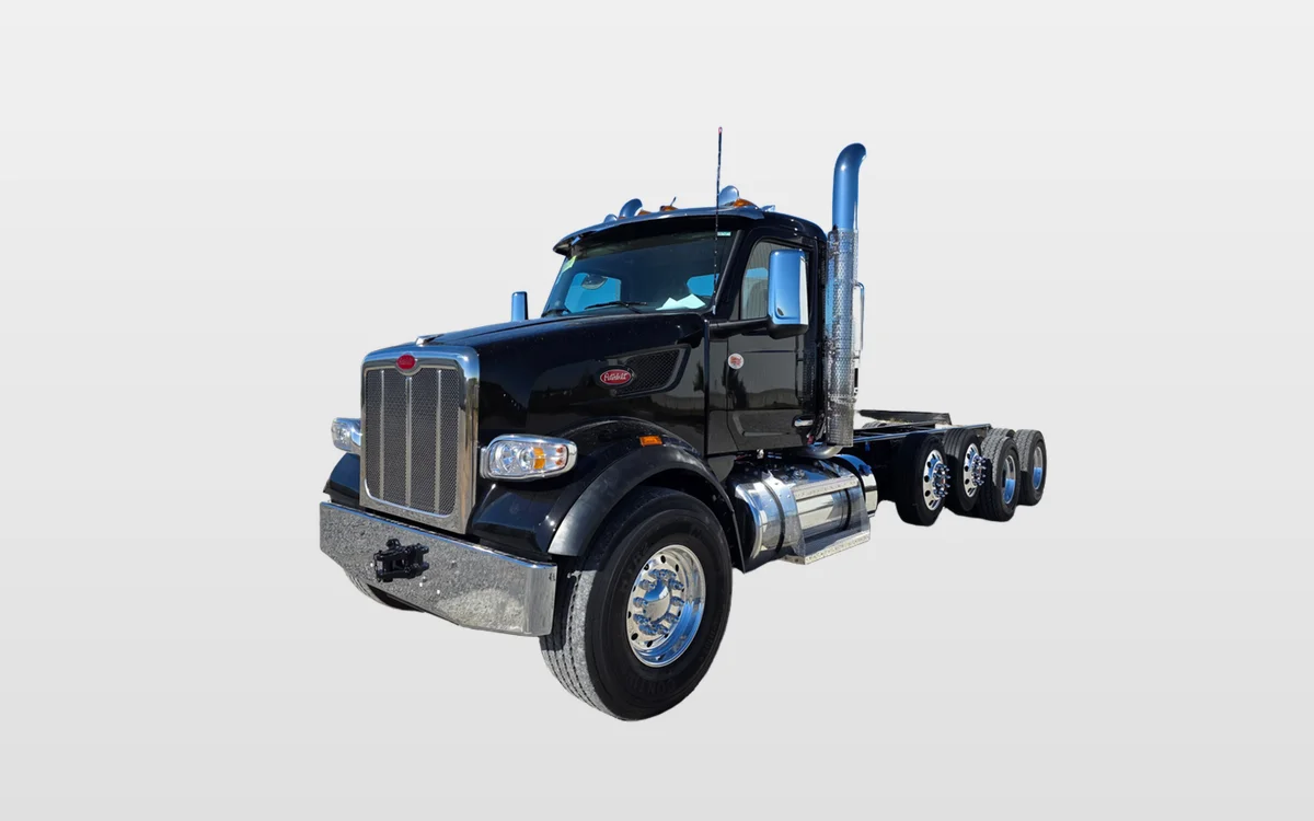 2026 PETERBILT 567 - image 1