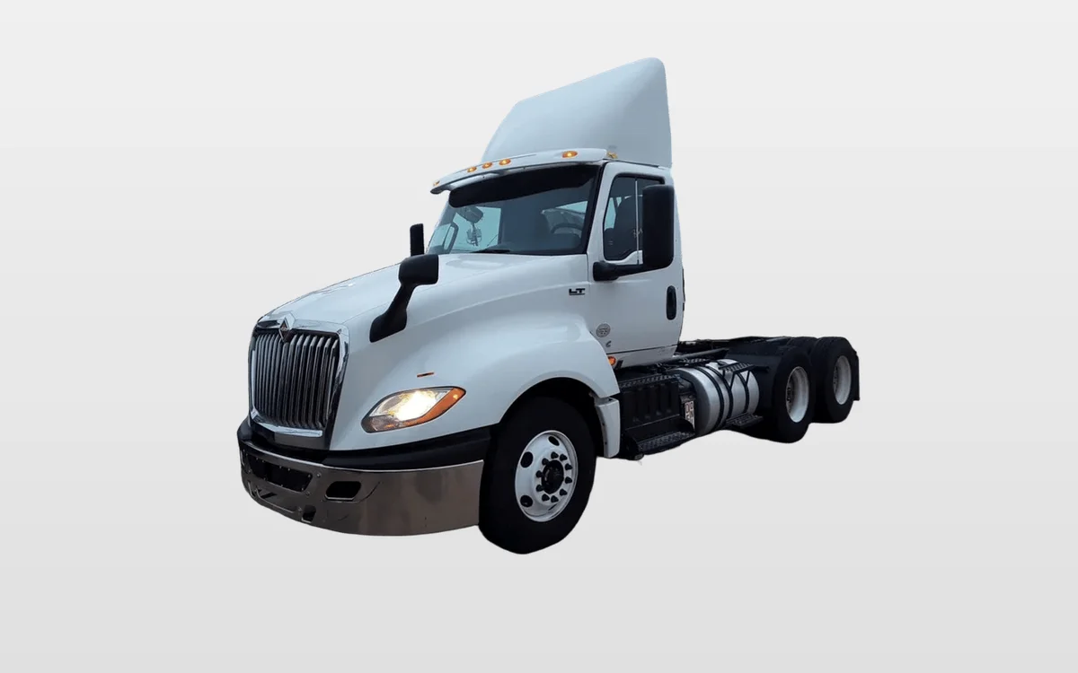 2019 International - image 1