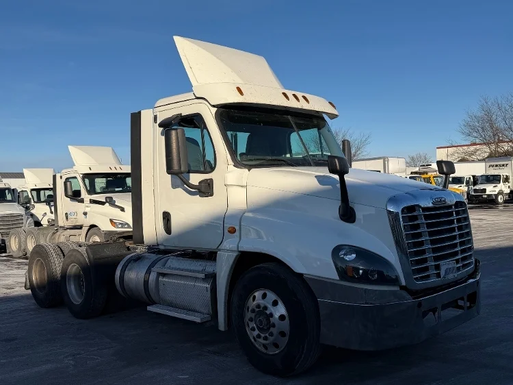 2019 Freightliner Cascadia in La Porte, IN