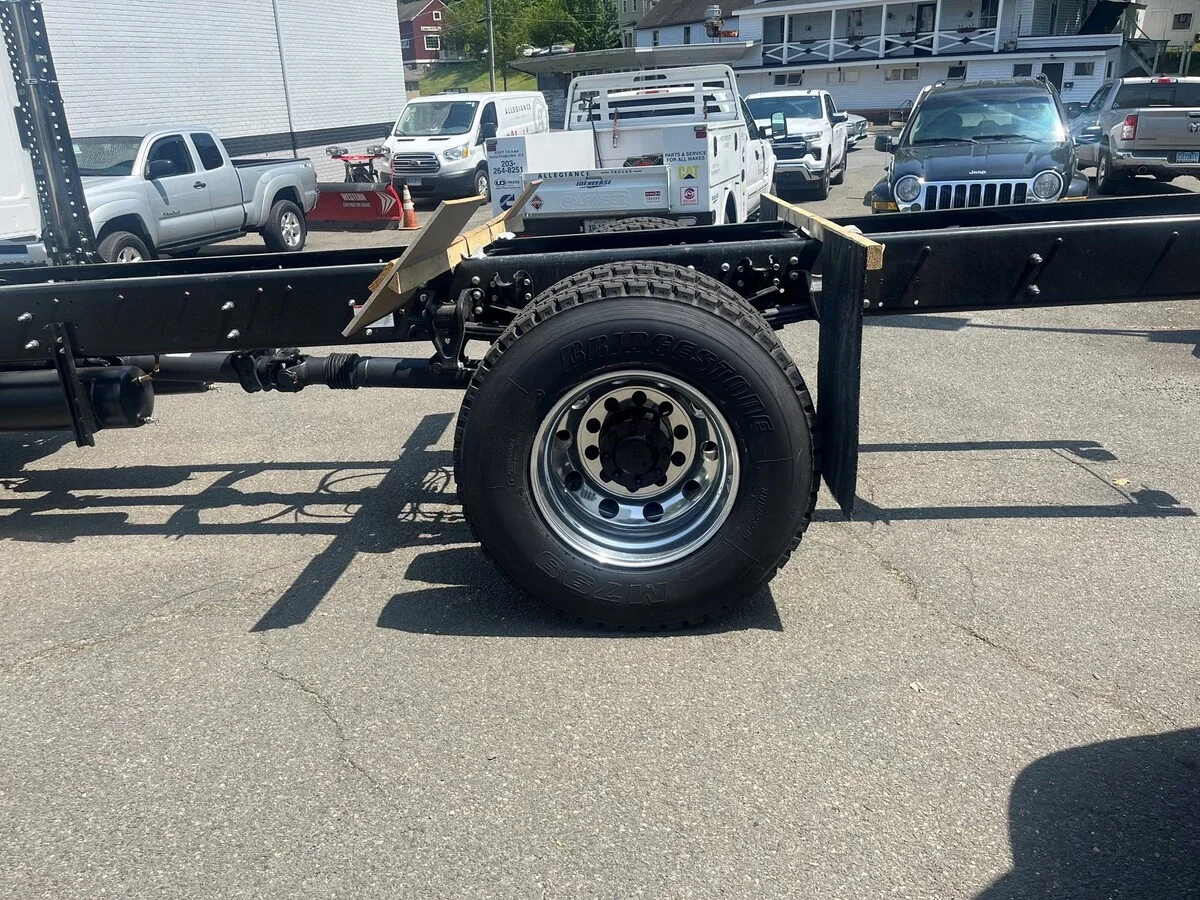 2026 Hino L7 - image 4