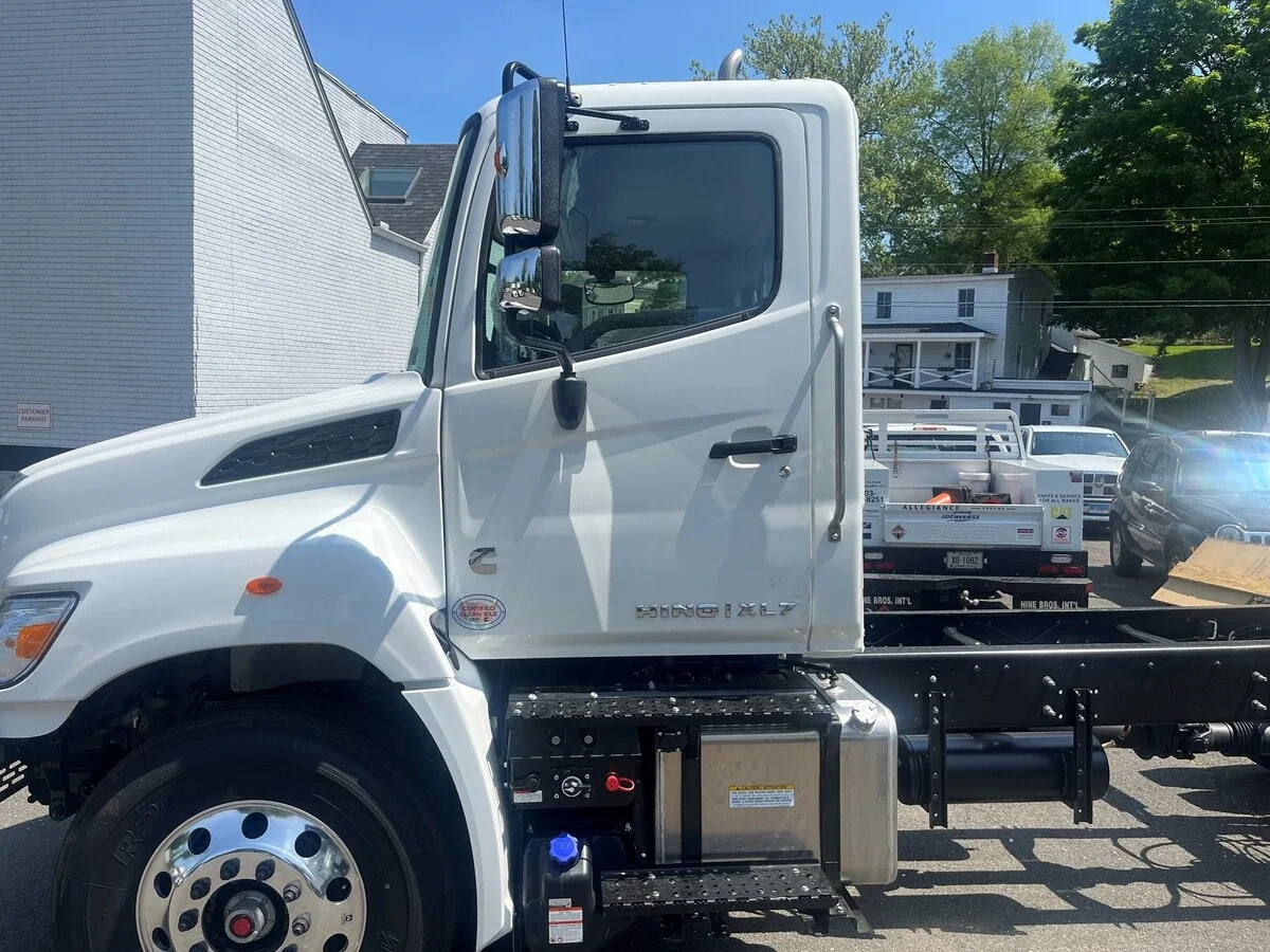 2026 Hino L7 - image 2