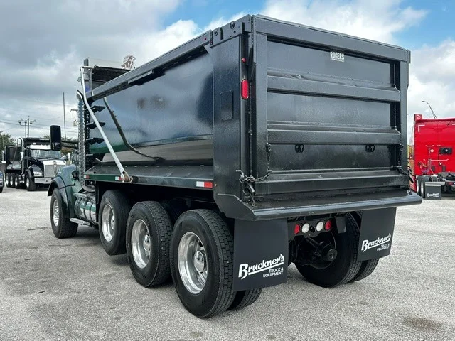 2017 Kenworth T880 in San Antonio, TX — photo 8