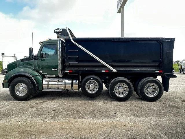 2017 Kenworth T880 in San Antonio, TX — photo 5