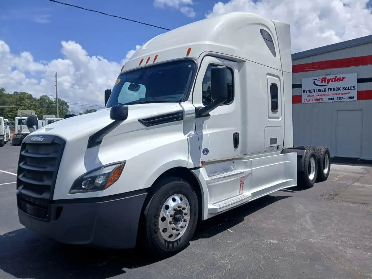 2020 Freightliner Cascadia