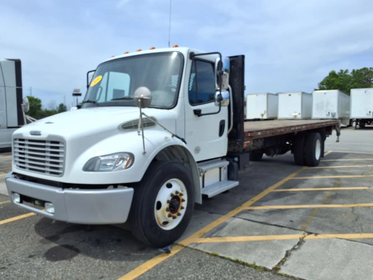 2020 Freightliner M2 106
