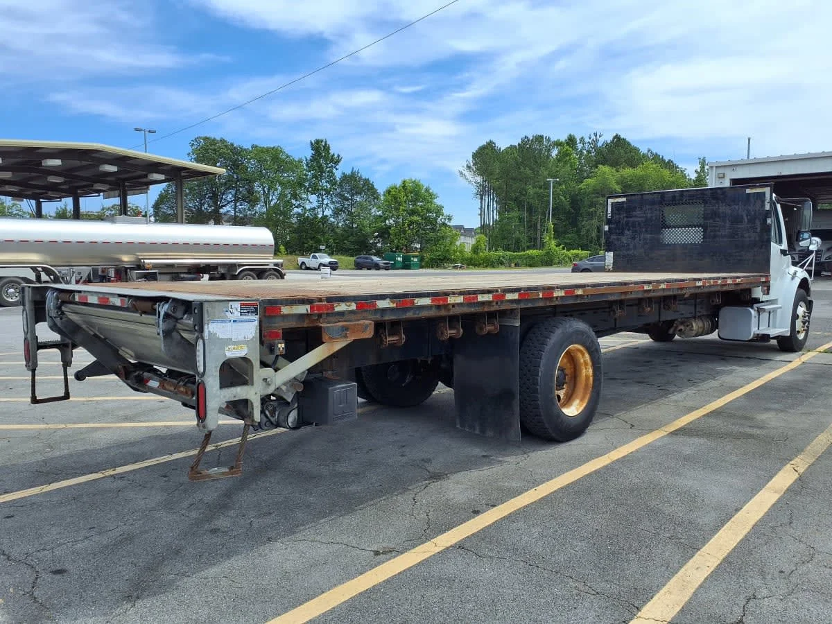 2020 Freightliner M2 106 in Knoxville, TN — photo 4