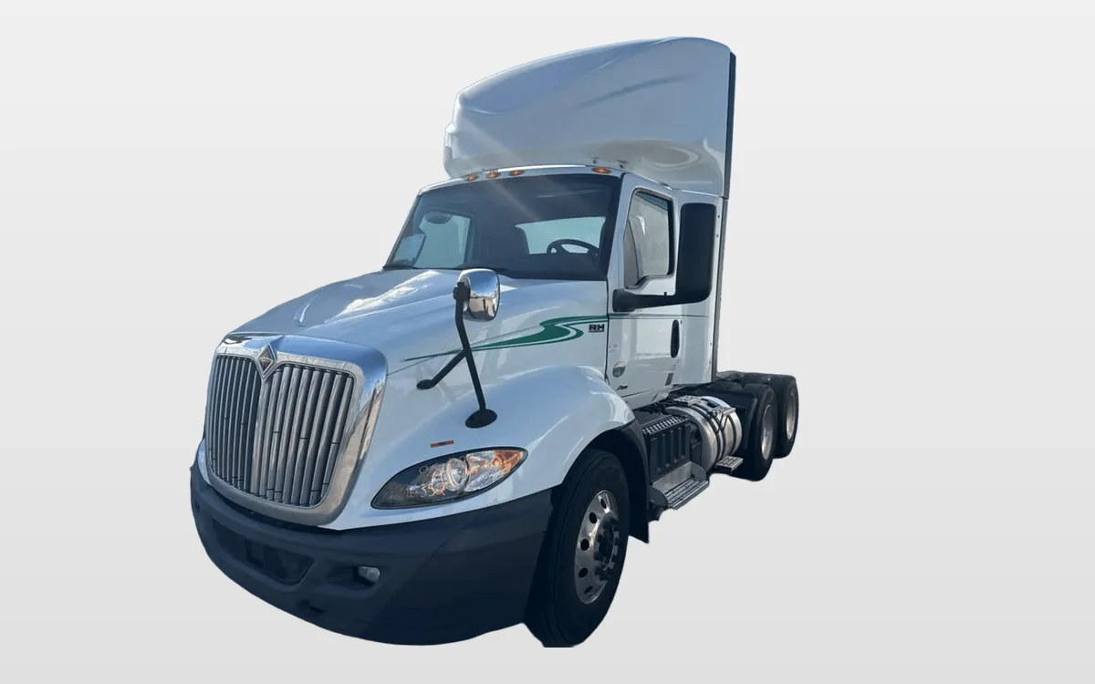 2020 International - image 1