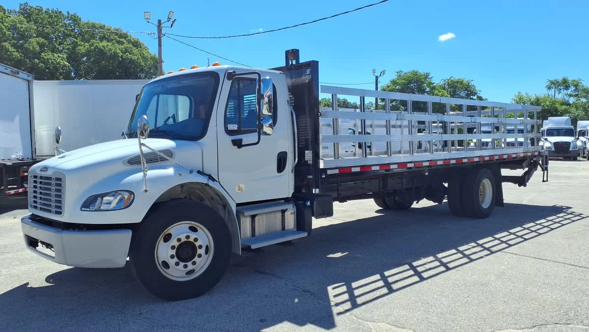 2020 Freightliner M2 106
