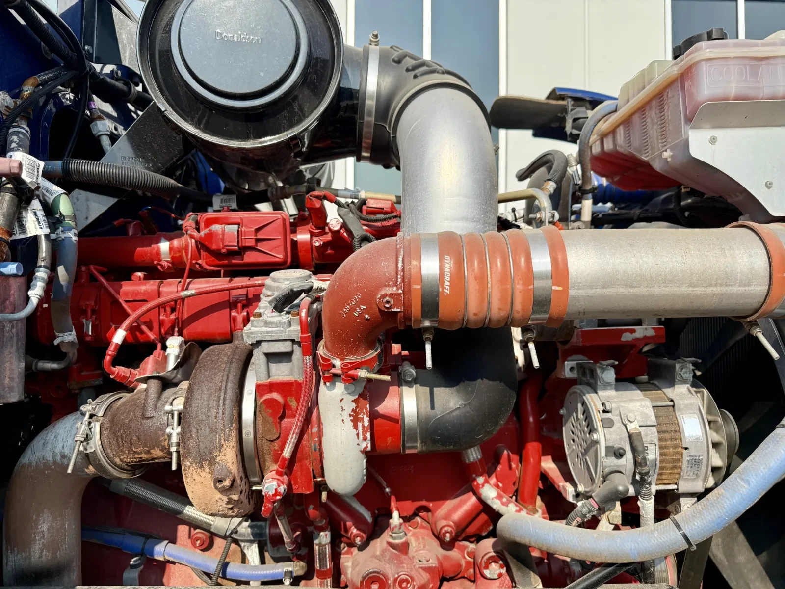 2016 Peterbilt 365 - image 13