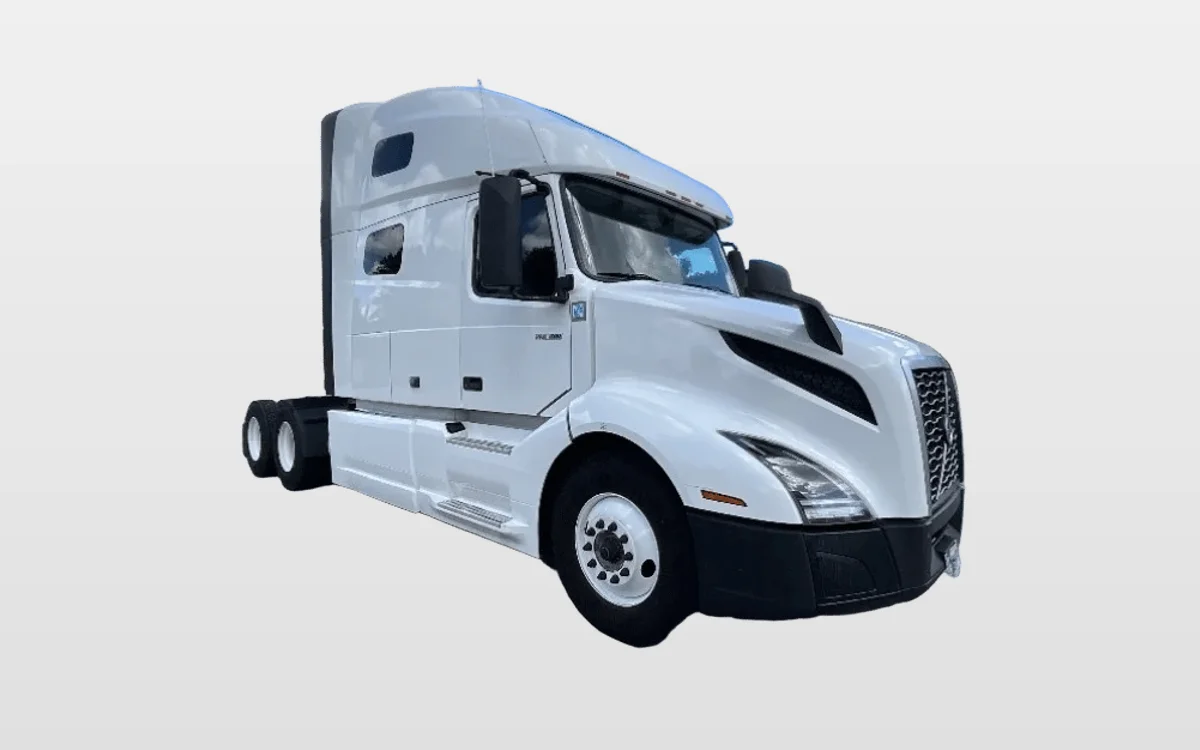 2022 Volvo - image 1