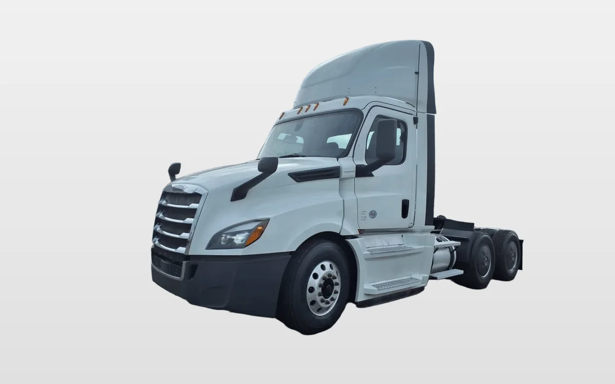 2020 Freightliner Cascadia - image 1
