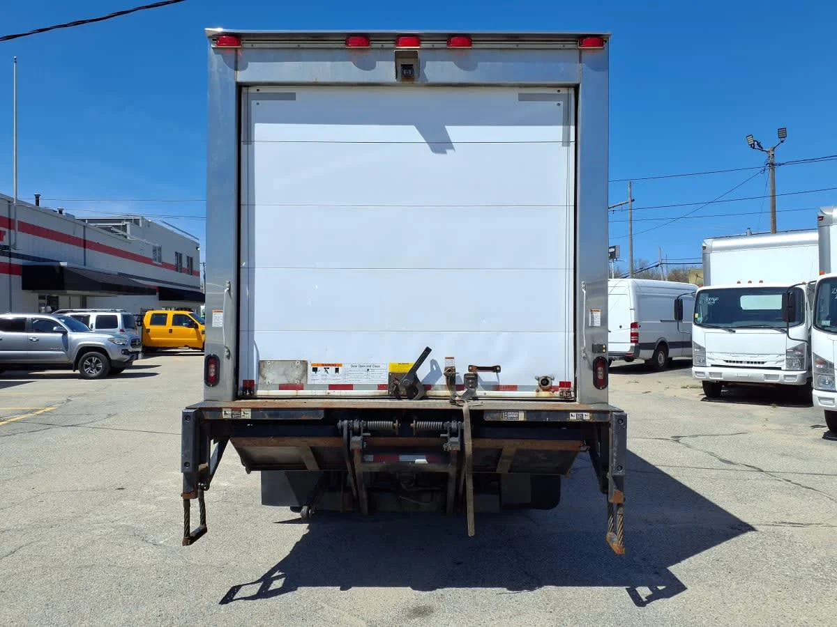 2020 Hino 195 in Warwick, RI — photo 5