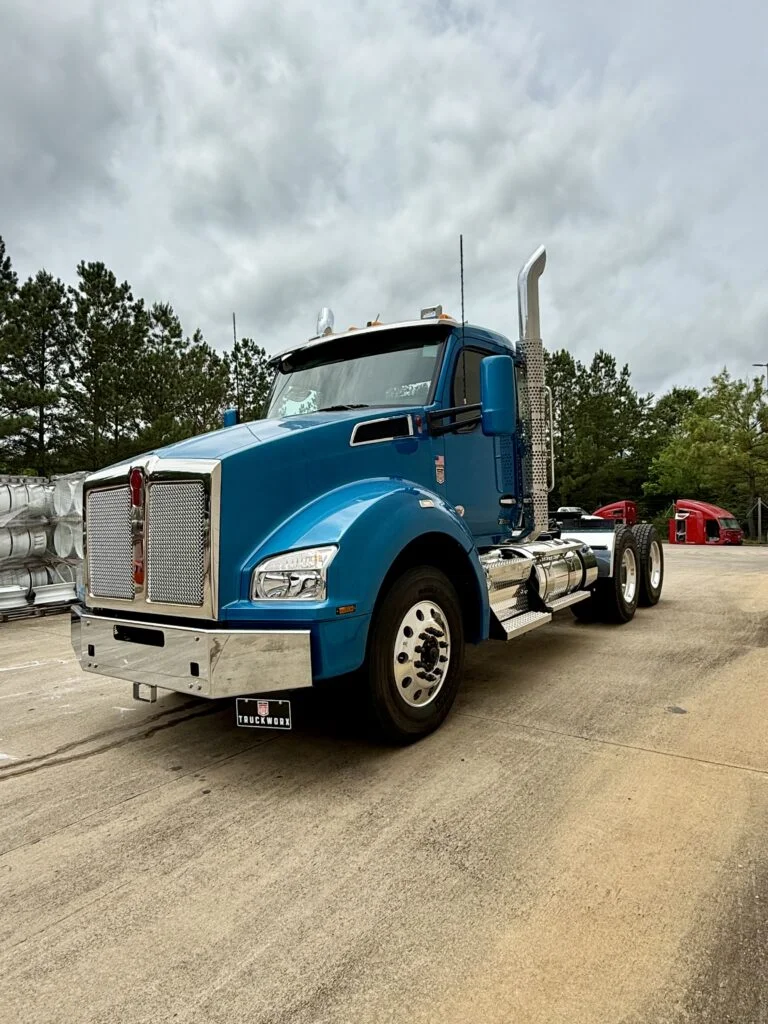 2027 Kenworth in Huntsville, AL — photo 3