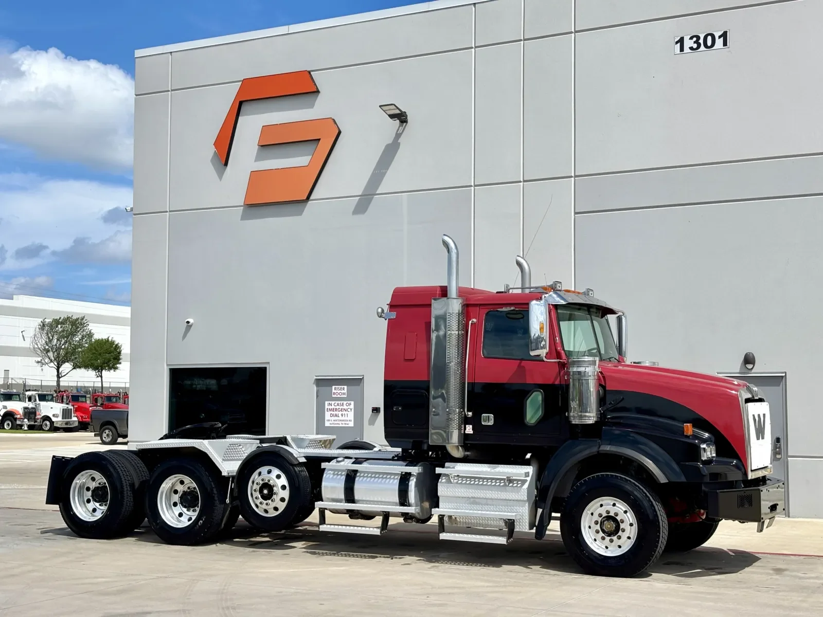 2015 Western Star 4900 in Hutchins, TX