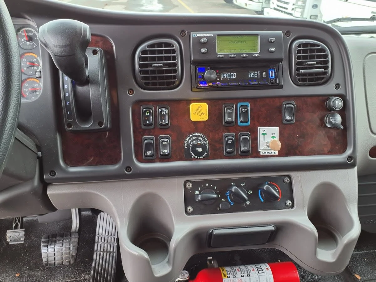 2020 Freightliner M2 106 in Salisbury, MA — photo 13