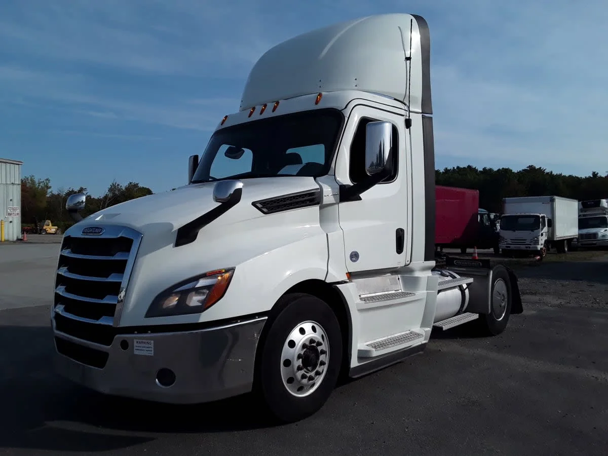 2020 Freightliner Cascadia in Salisbury, MA