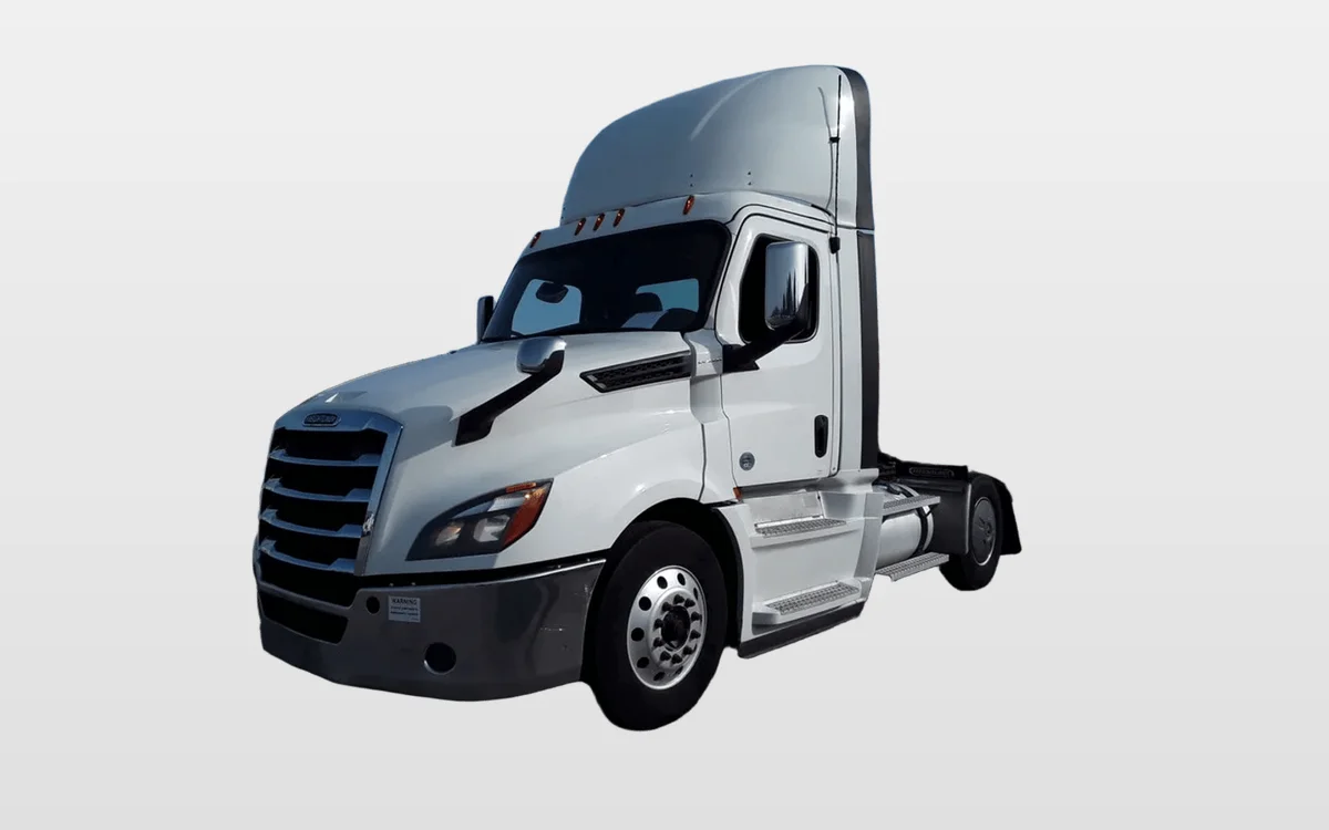 2020 Freightliner Cascadia - image 1