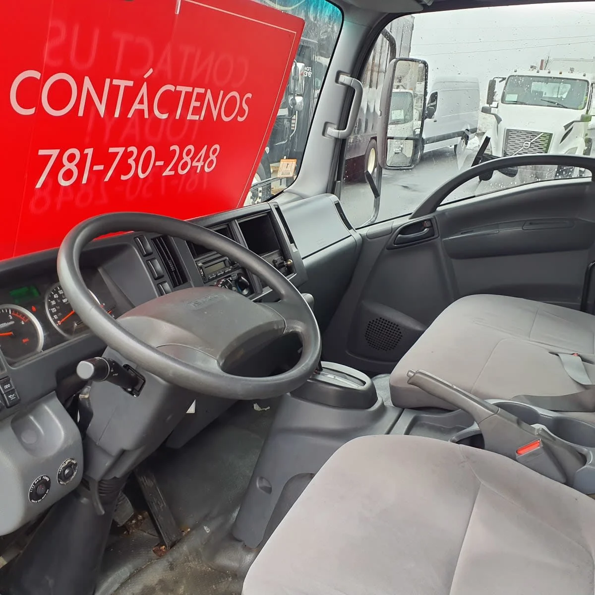 2019 Isuzu NPR - image 7