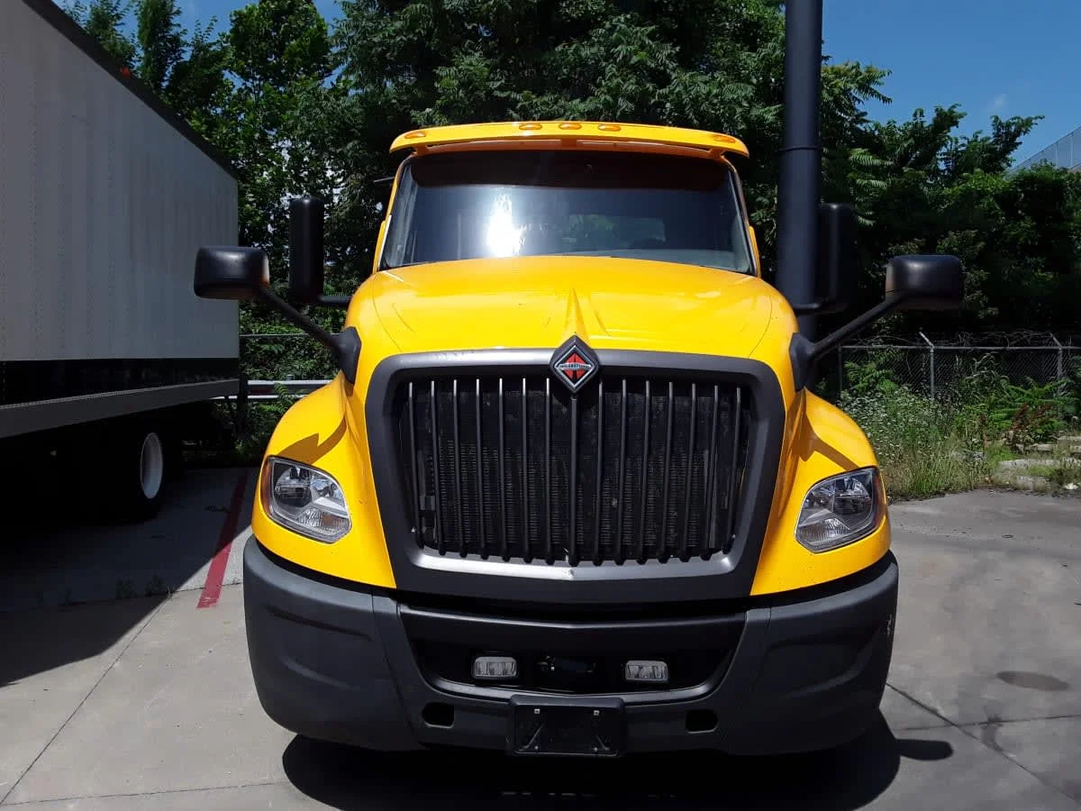 2020 International LT in Kansas City, MO — photo 2