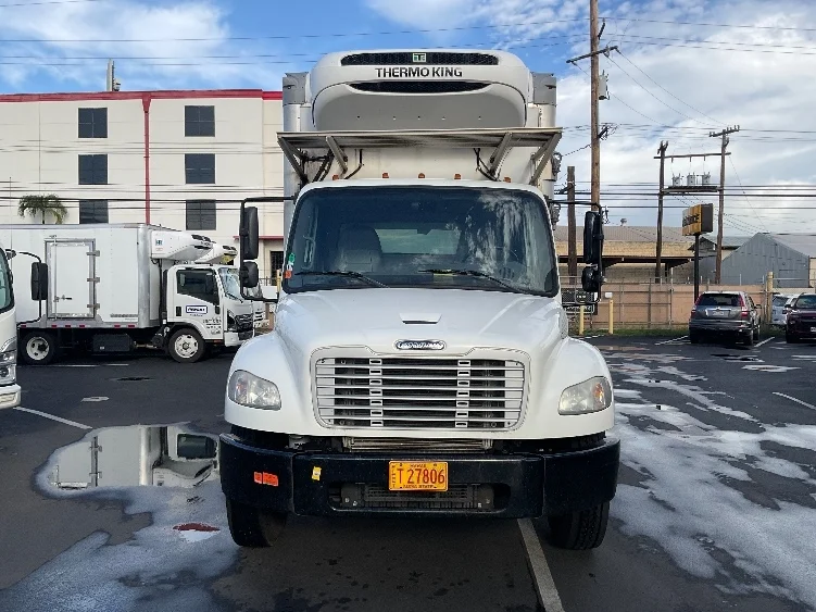 2019 Freightliner M2 106 in Fontana, CA — photo 2