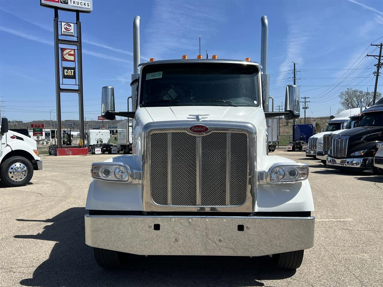 2027 Peterbilt 567 in South St. Paul, MN — photo 2