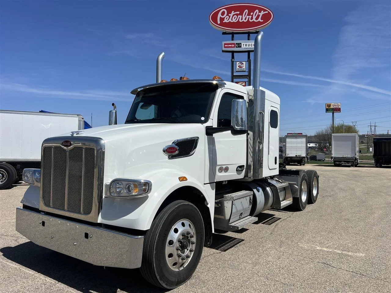 2027 Peterbilt 567 in South St. Paul, MN — photo 12