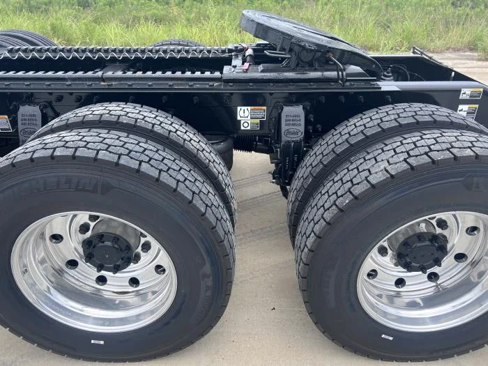 2026 Peterbilt 589 — photo 10