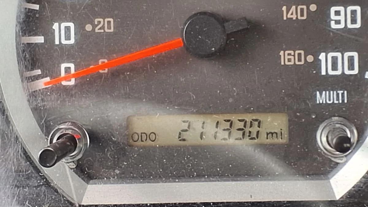 2020 Isuzu NRR in Salisbury, MA — photo 10