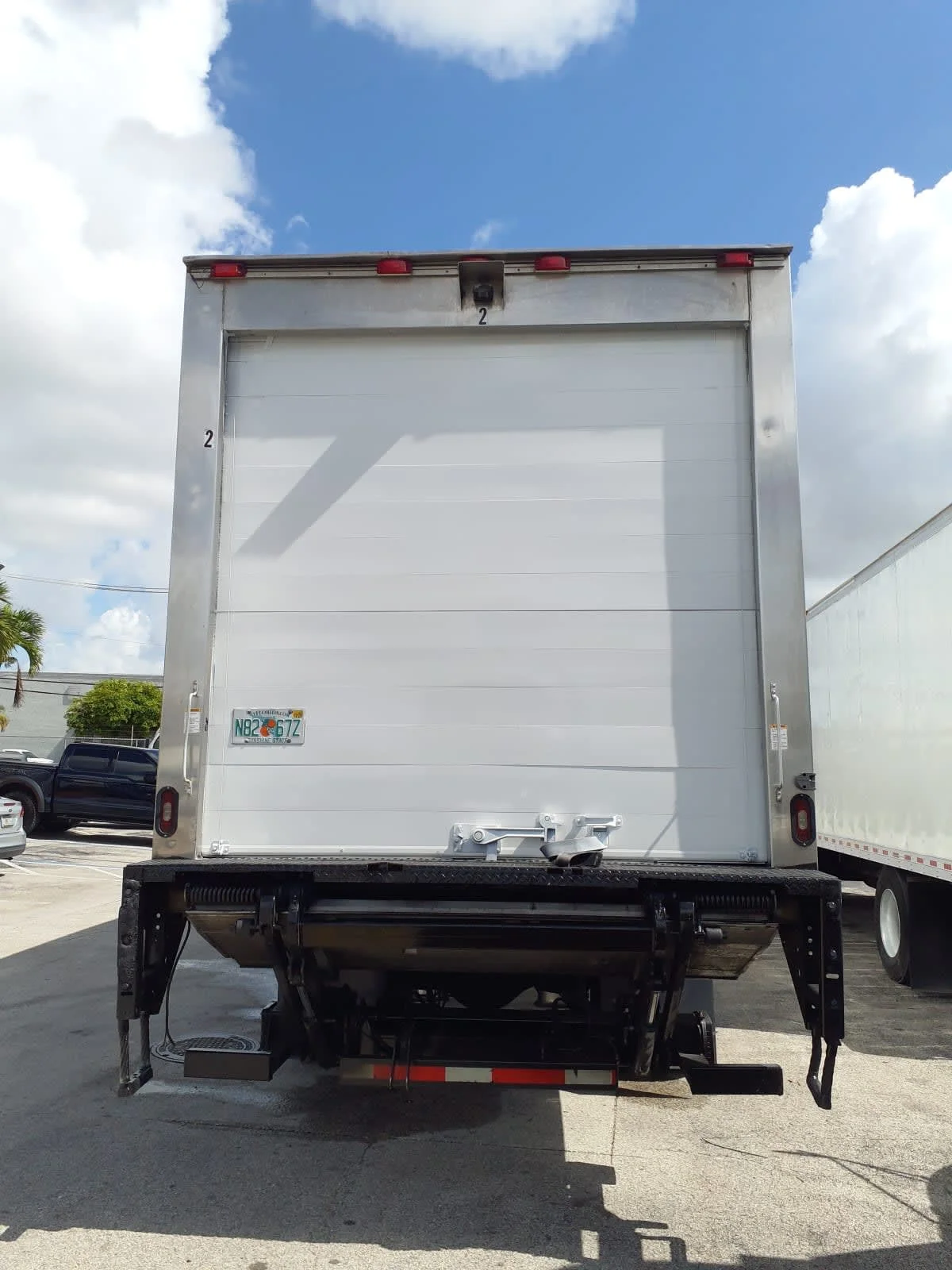 2018 Freightliner M2 106 - image 5