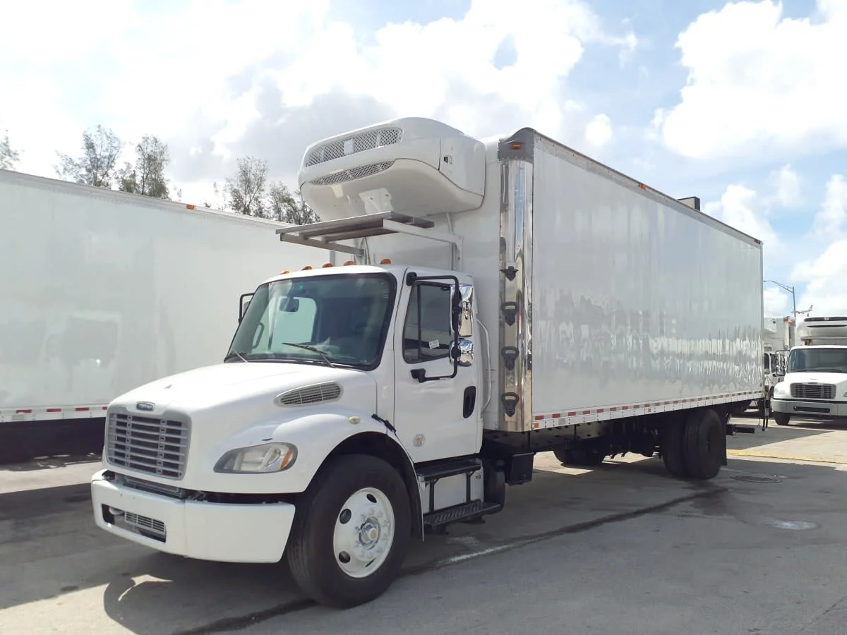 2018 Freightliner M2 106 in Miami, FL