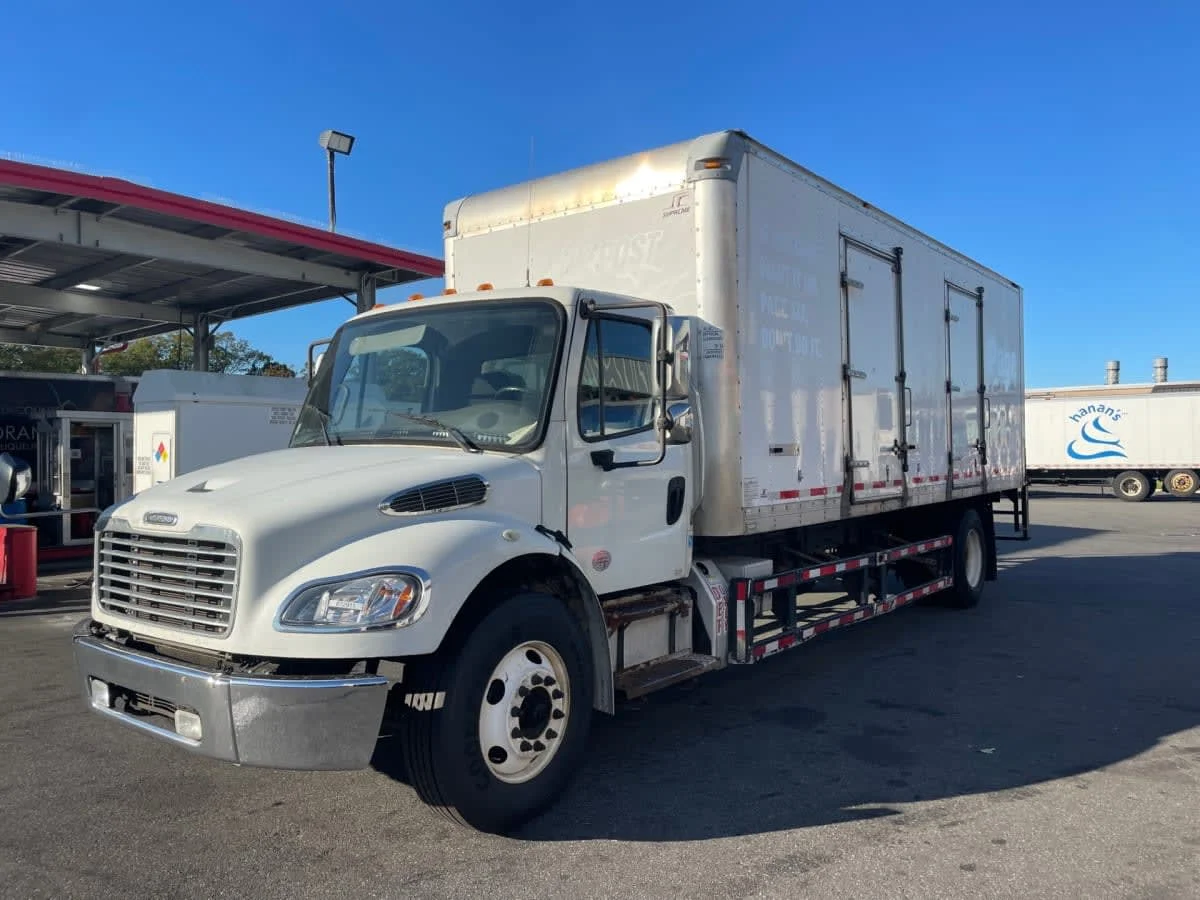2017 Freightliner M2 106 in Farmingdale, NY