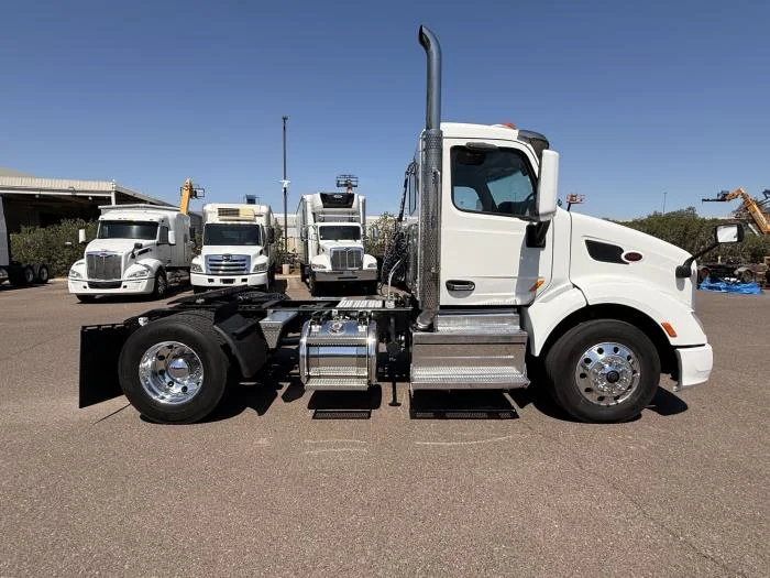 2018 Peterbilt 579 — photo 7
