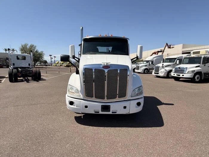 2018 Peterbilt 579 — photo 9