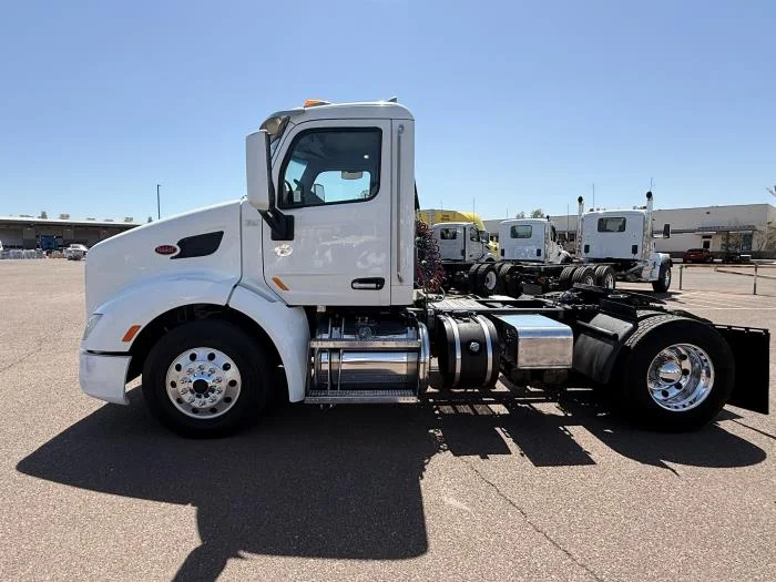 2018 Peterbilt 579 — photo 3