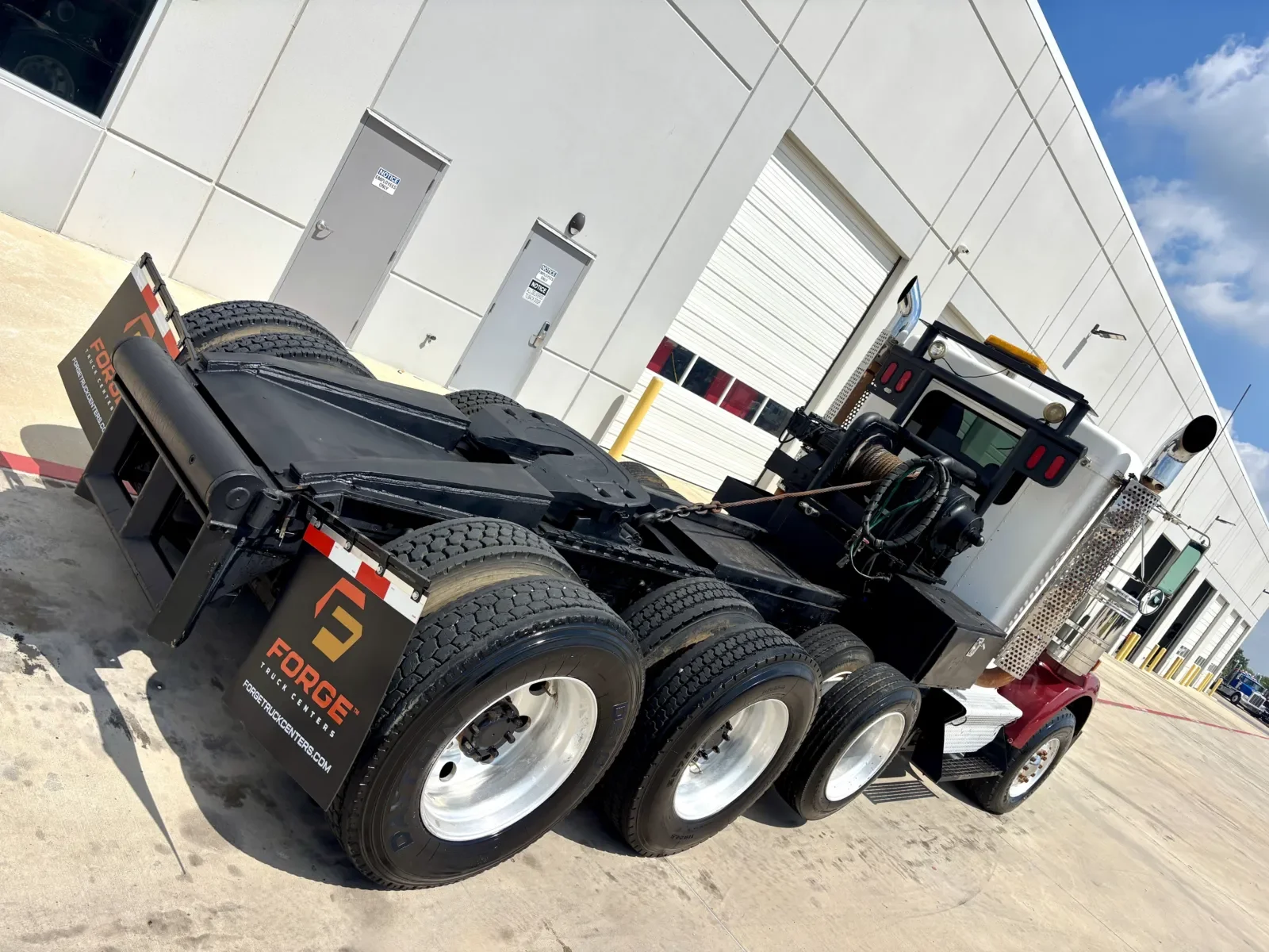 2008 Kenworth T800 - image 11