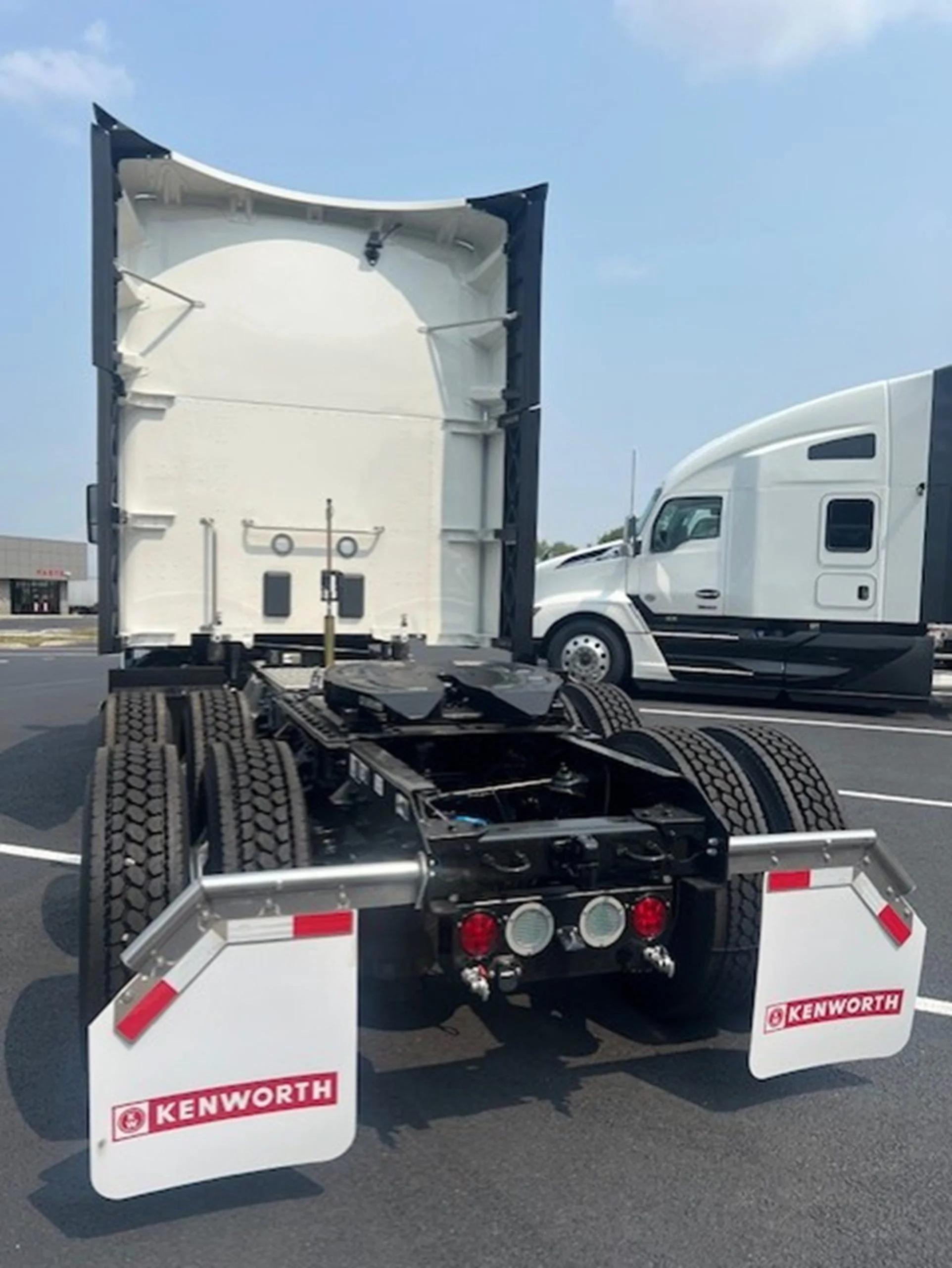 2027 Kenworth in Hagerstown, MD — photo 5