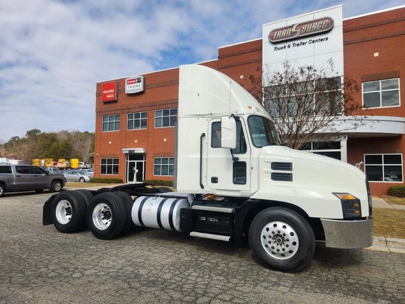 2024 Mack Anthem - image 6