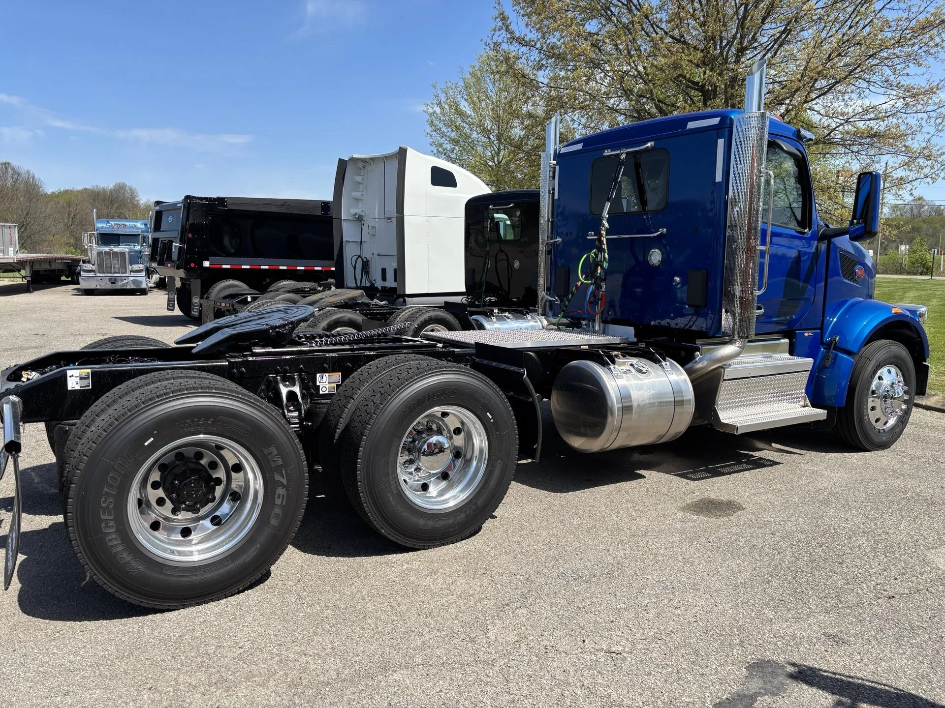 2027 Peterbilt 567 in Zanesville, OH — photo 6