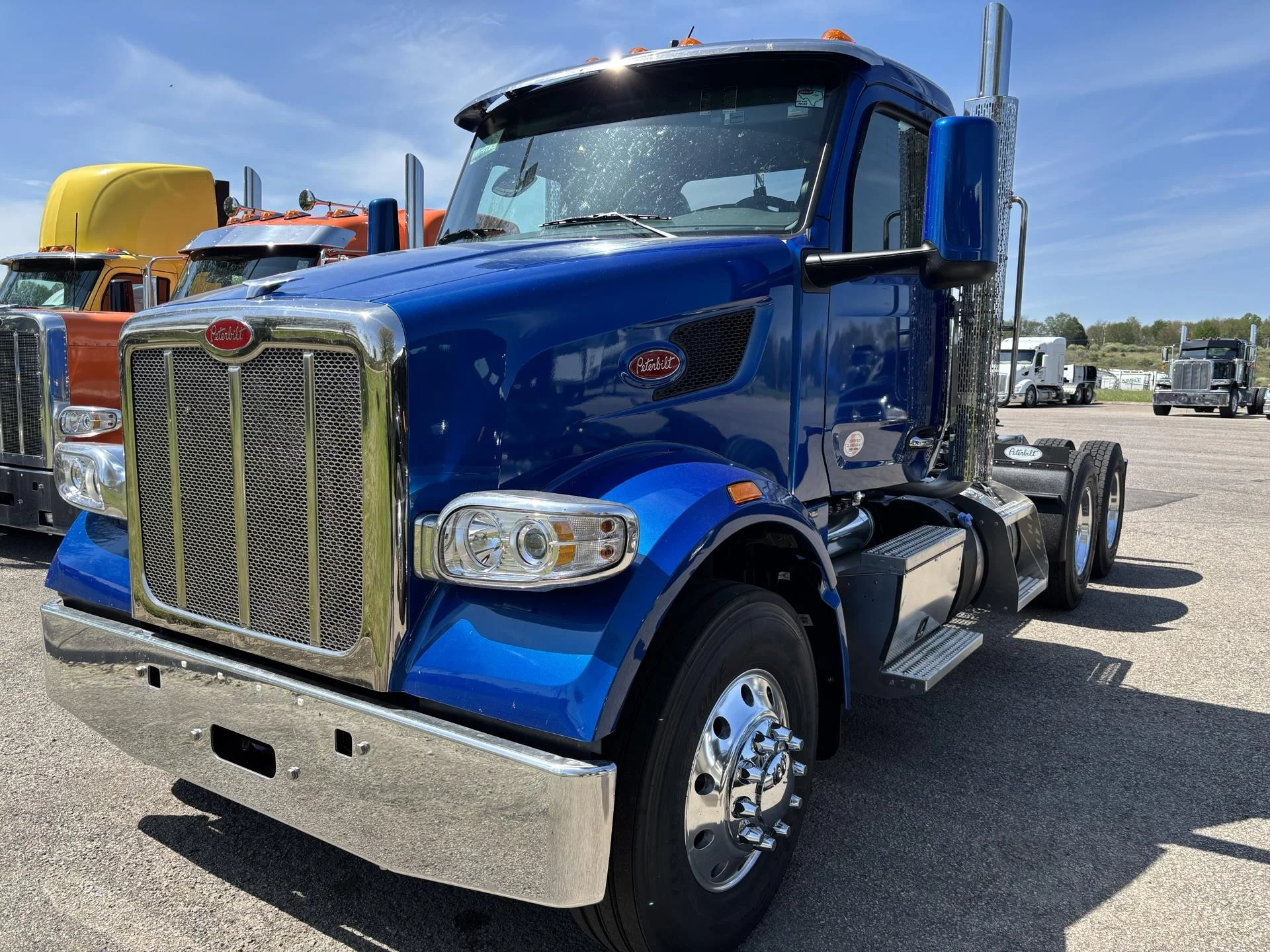 2027 Peterbilt 567 in Zanesville, OH