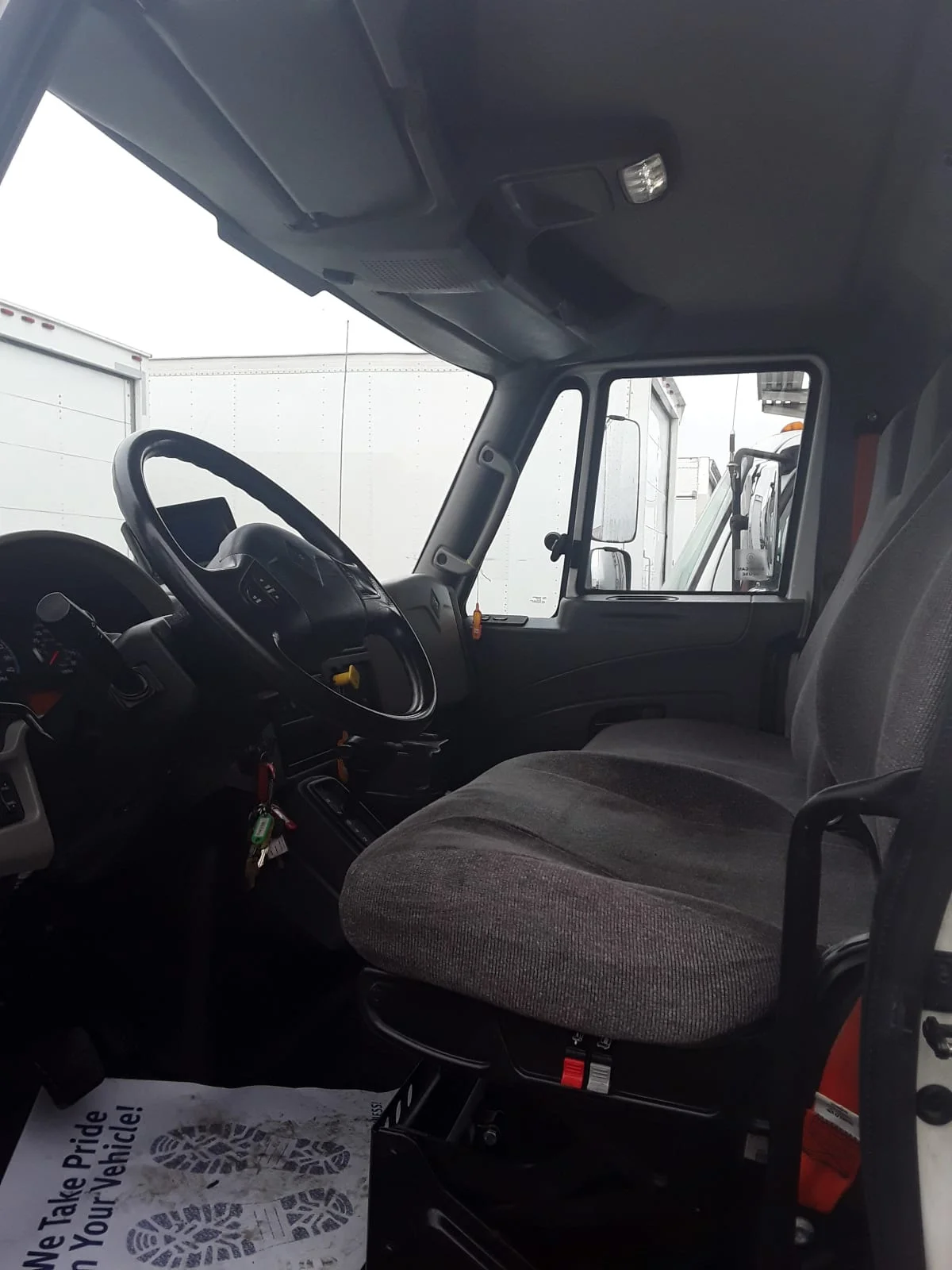 2019 International 4300 - image 7