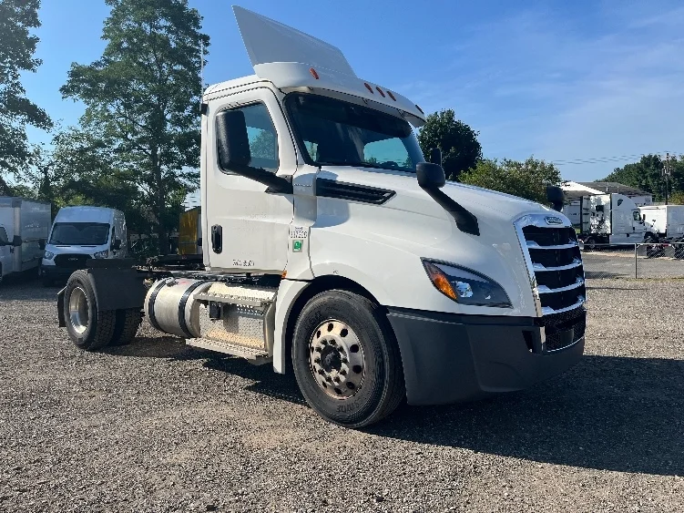 2020 Freightliner Cascadia