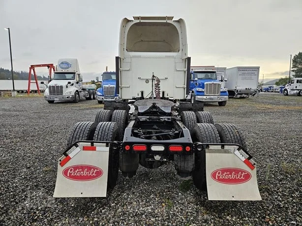2020 Peterbilt 389 in MS — photo 4
